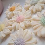 Miroa™ Floating Daisy Candles (Pack of 6)